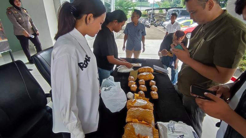 Polres Bogor Gagalkan Peredaran 6,9 Kg Sabu Senilai Rp7 Miliar, Pemasok Diburu